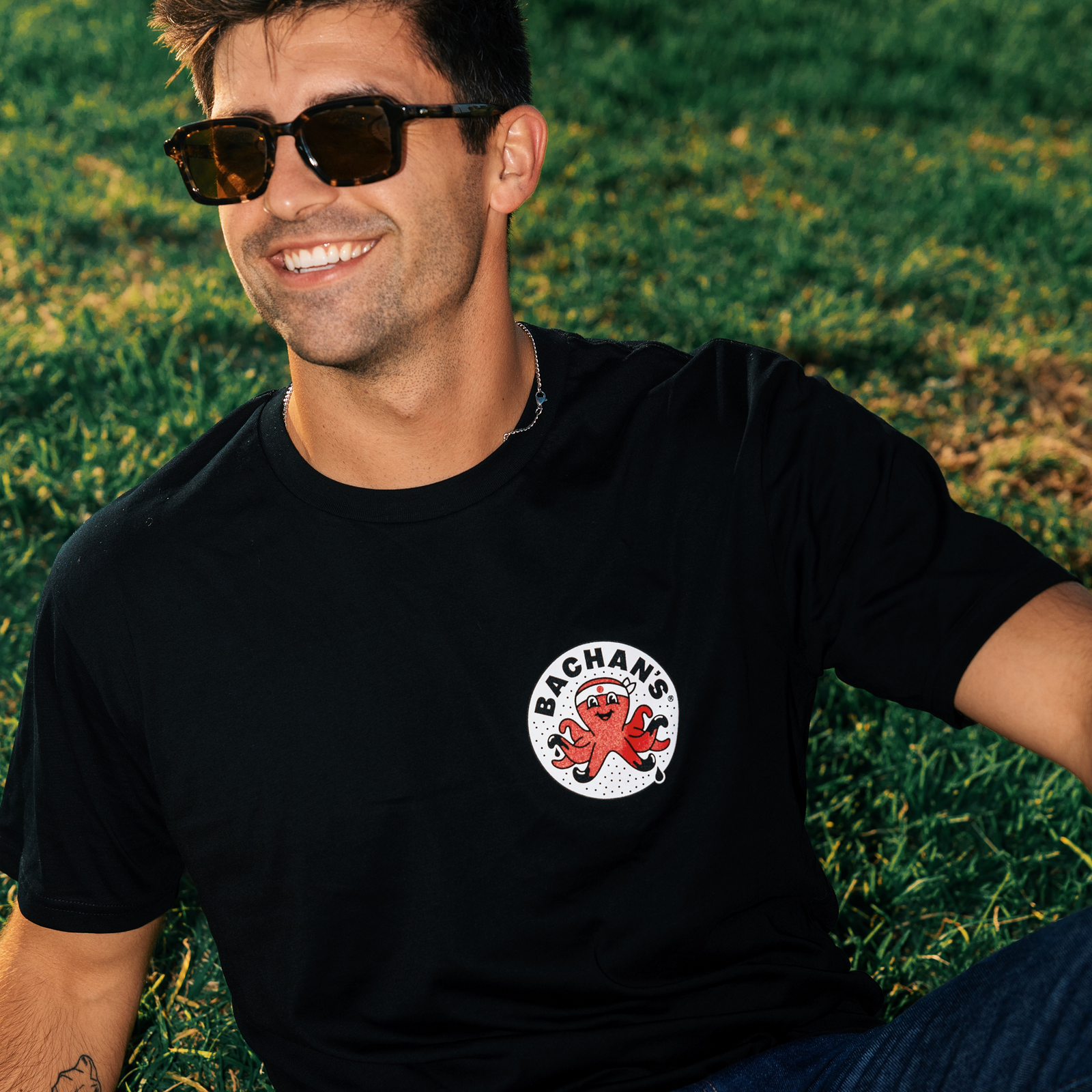 Knuckles Tee - Classic Discovery Tee Assortment